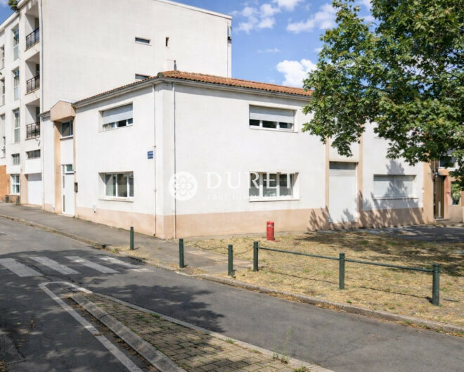 IMMEUBLE TERTIAIRE A VENDRE