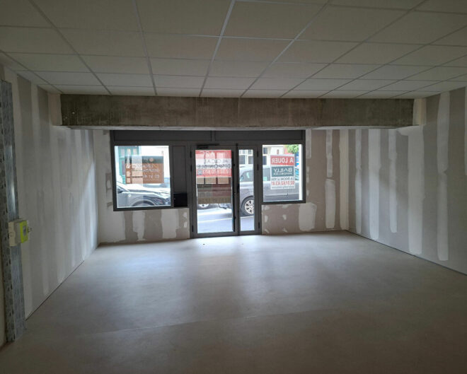 Local commercial La Roche Sur Yon 124 m2