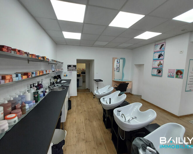 Local commercial La Roche Sur Yon 137 m2