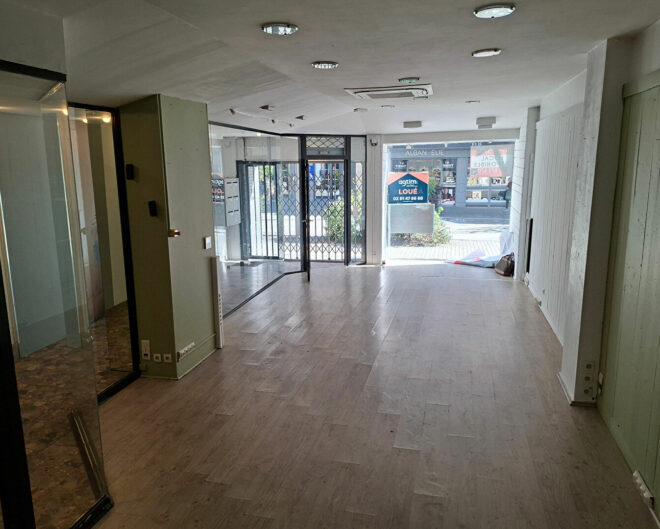 Local commercial La Roche Sur Yon 135 m2