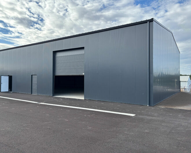 Local commercial Nesmy 450 m2