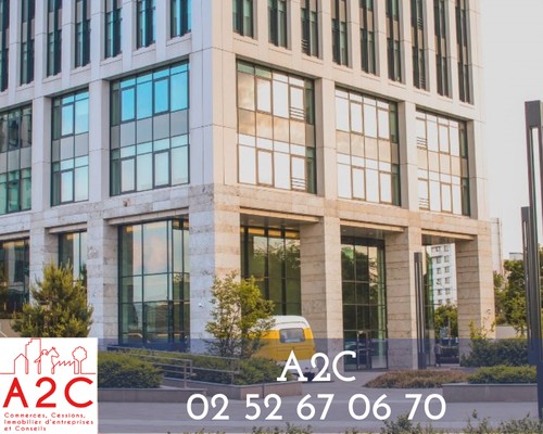 958/85 – À LOUER  BUREAUX 354 m²  ZONE DACTIVITÉ NORD